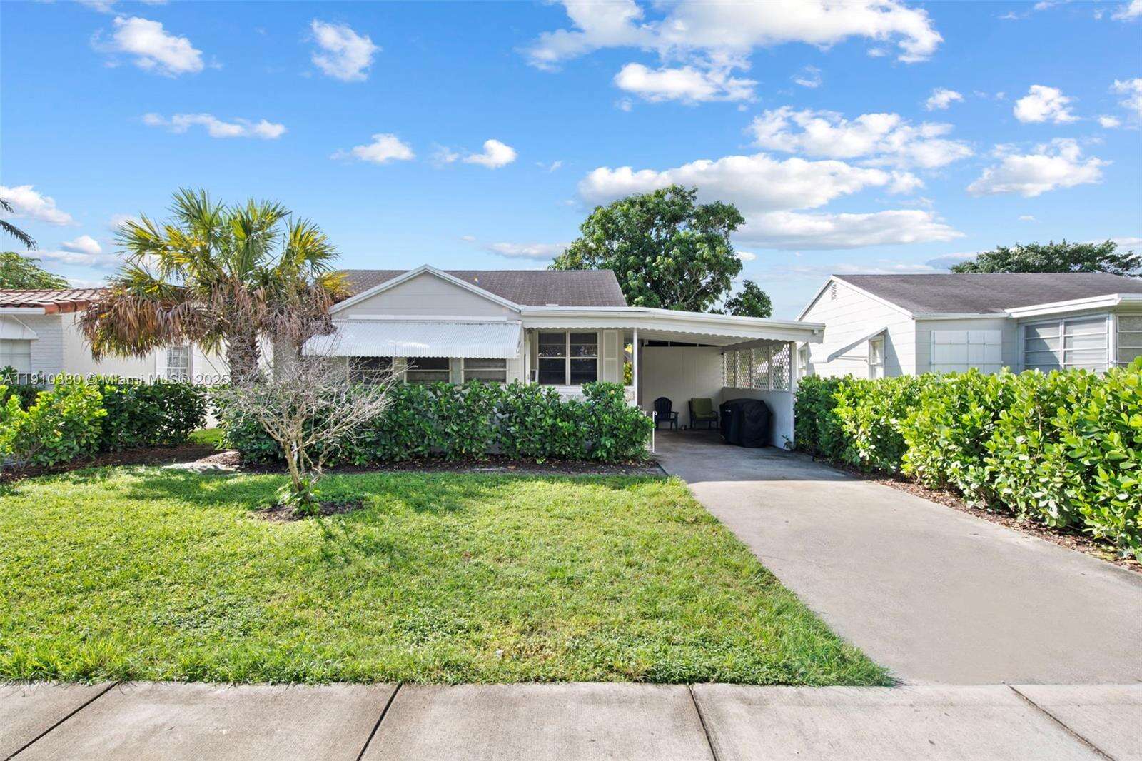 2230 Cleveland St, Hollywood, FL 33020 - For Sale photo 2