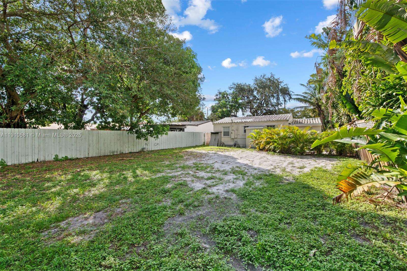 2231 Cleveland St, Hollywood, FL 33020 - For Sale photo 4