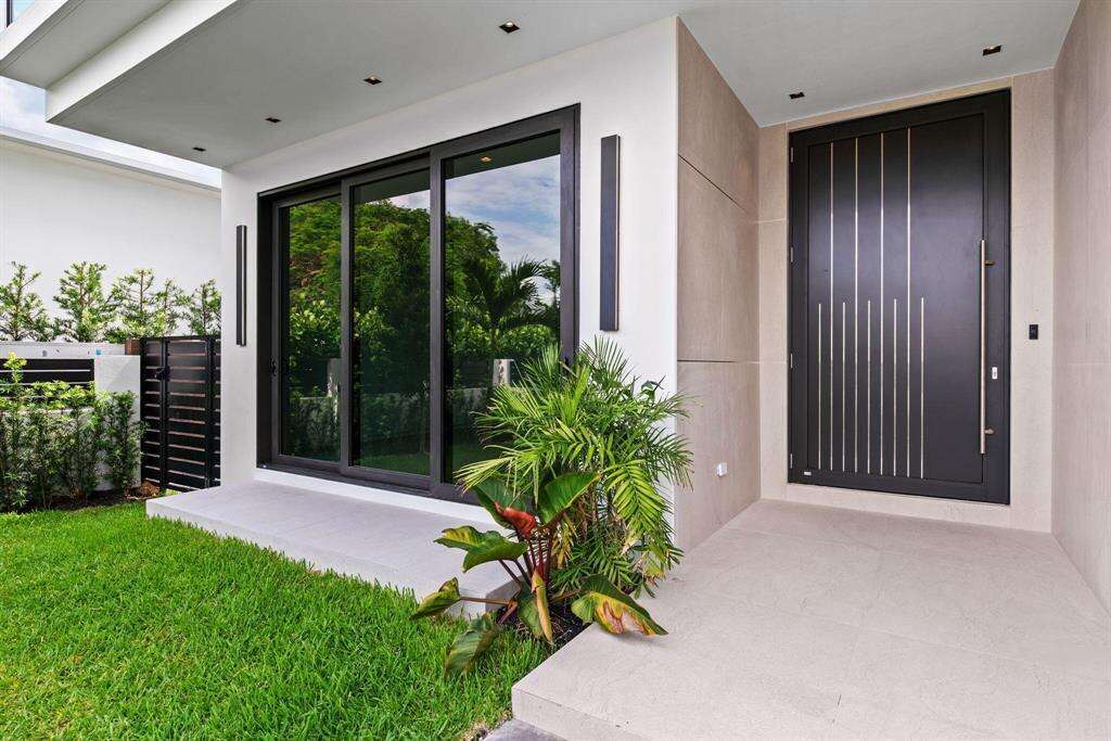 607 17th, Fort Lauderdale, FL 33304 - For Sale photo 3