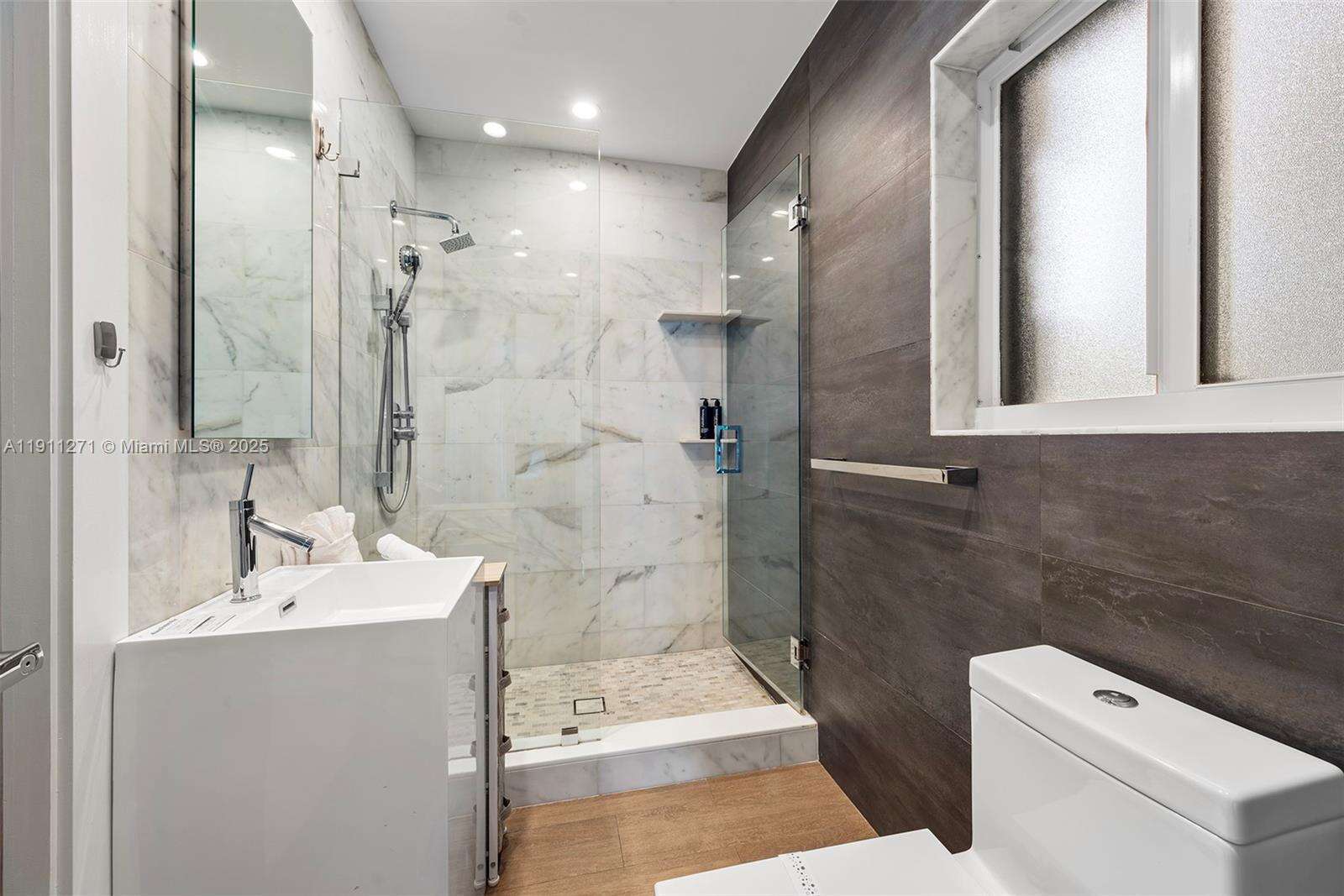 1319 Seminole Dr, Fort Lauderdale, FL 33304 - For Sale photo 31