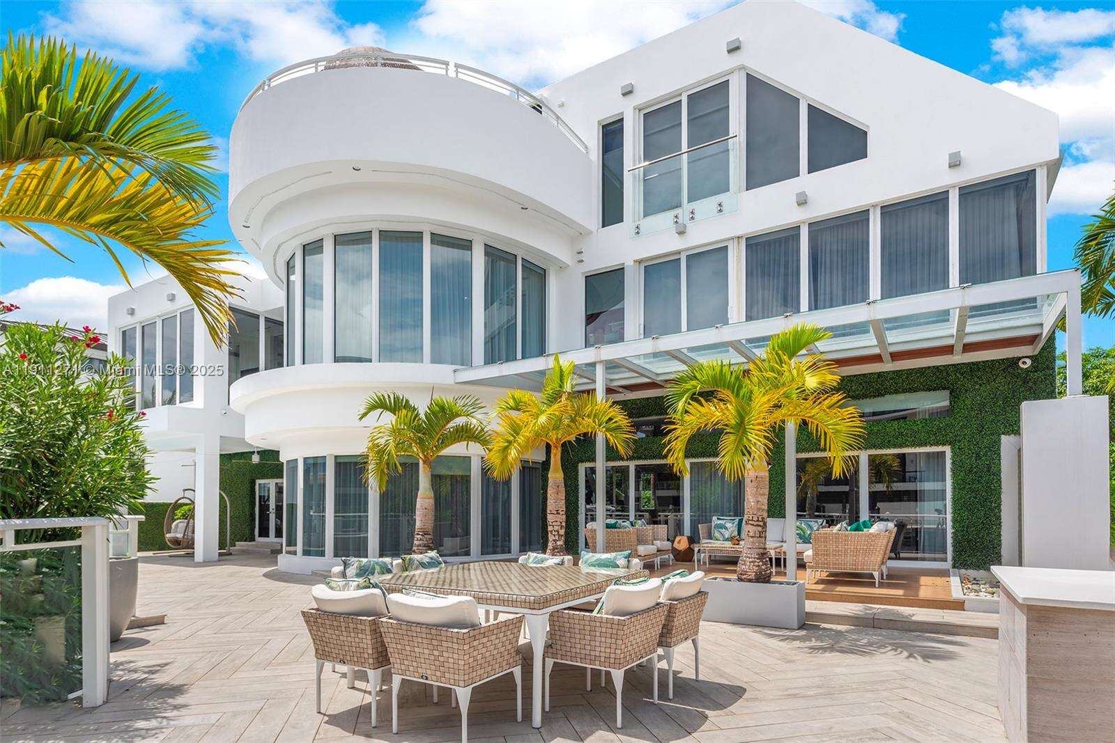 1319 Seminole Dr, Fort Lauderdale, FL 33304 - For Sale photo 9