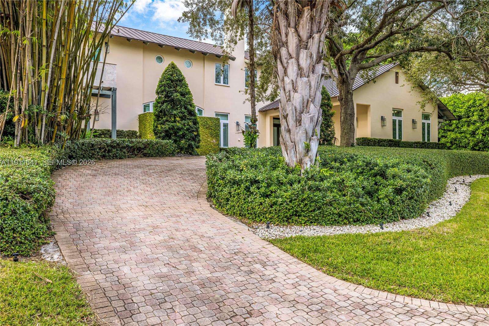 7370 Vistalmar St, Coral Gables, FL 33143 | Picture 2