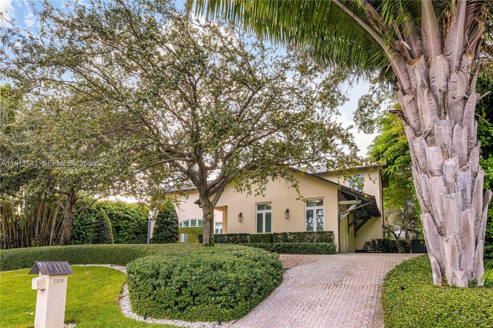 7370 Vistalmar St, Coral Gables, FL 33143 | Picture 3
