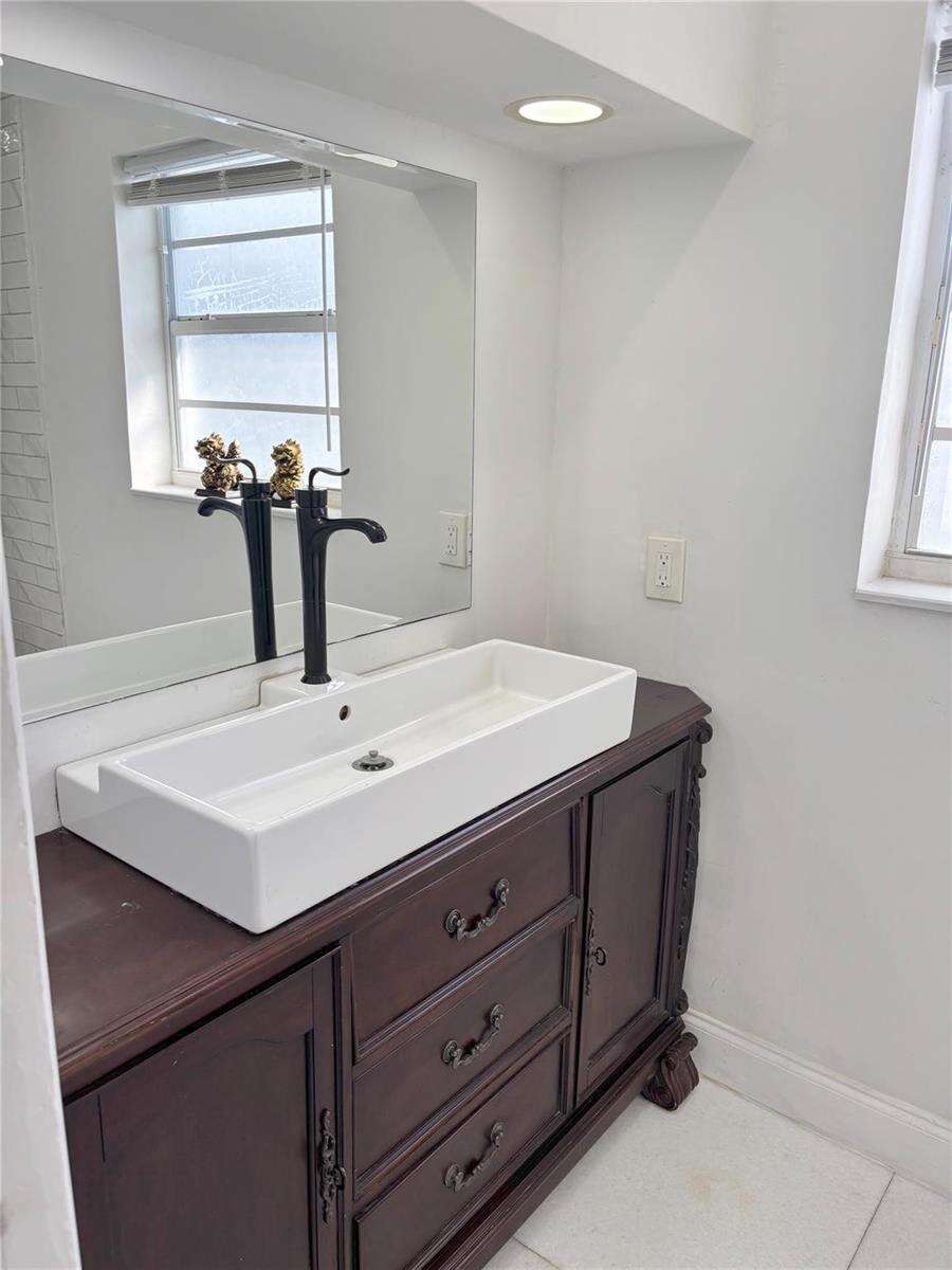 2101 55th, Fort Lauderdale, FL 33308 - For Sale photo 6