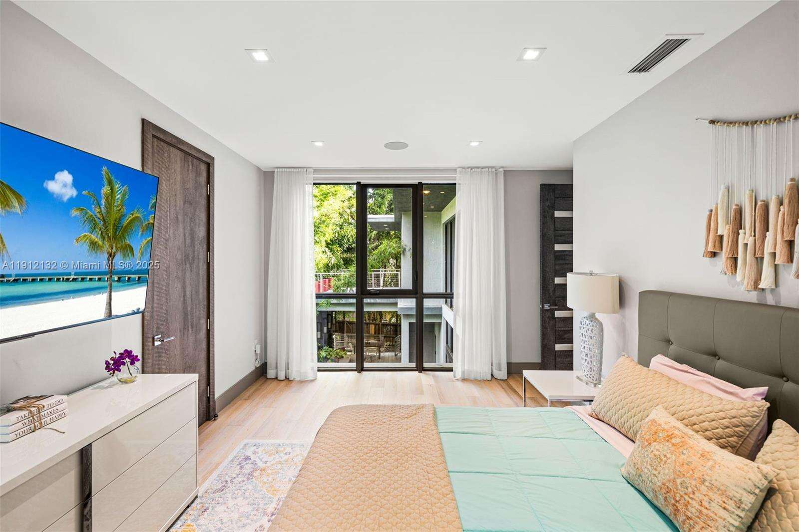 4185 Ventura Ave, Coconut Grove, FL 33133 | Picture 38