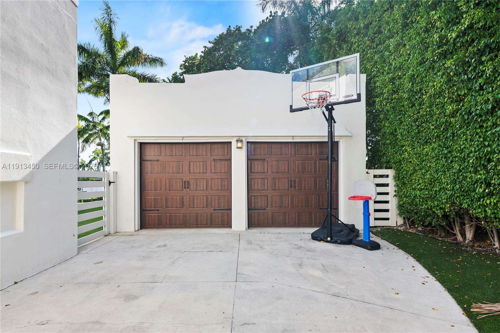 5800 La Gorce Dr, Miami Beach, FL 33140 - For Sale photo 26