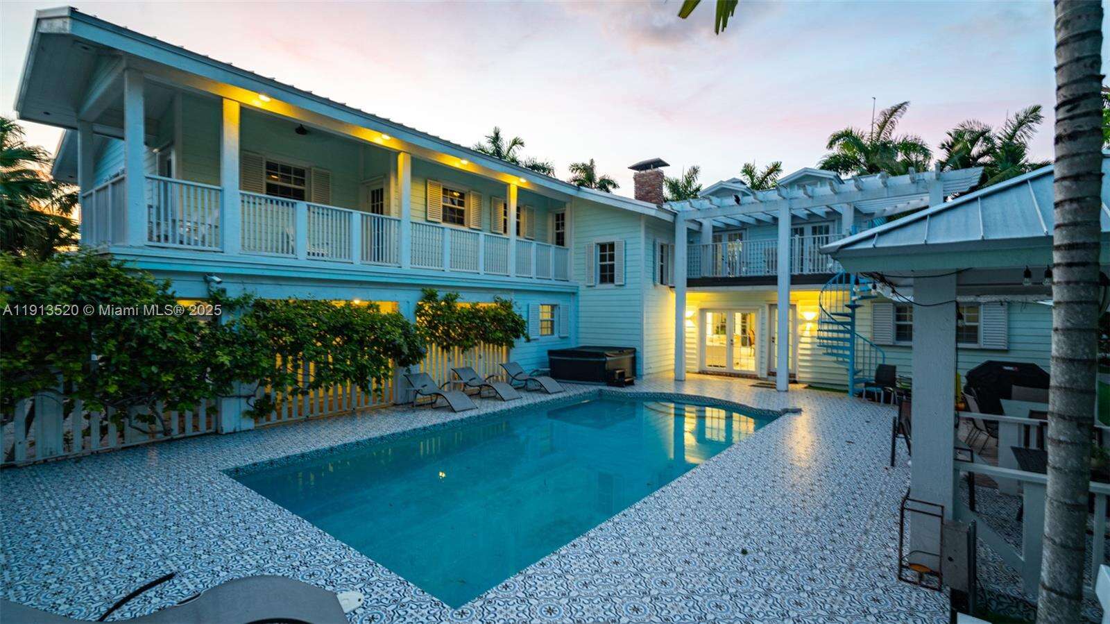 1025 Southlake Dr, Hollywood, FL 33019 | Picture 4