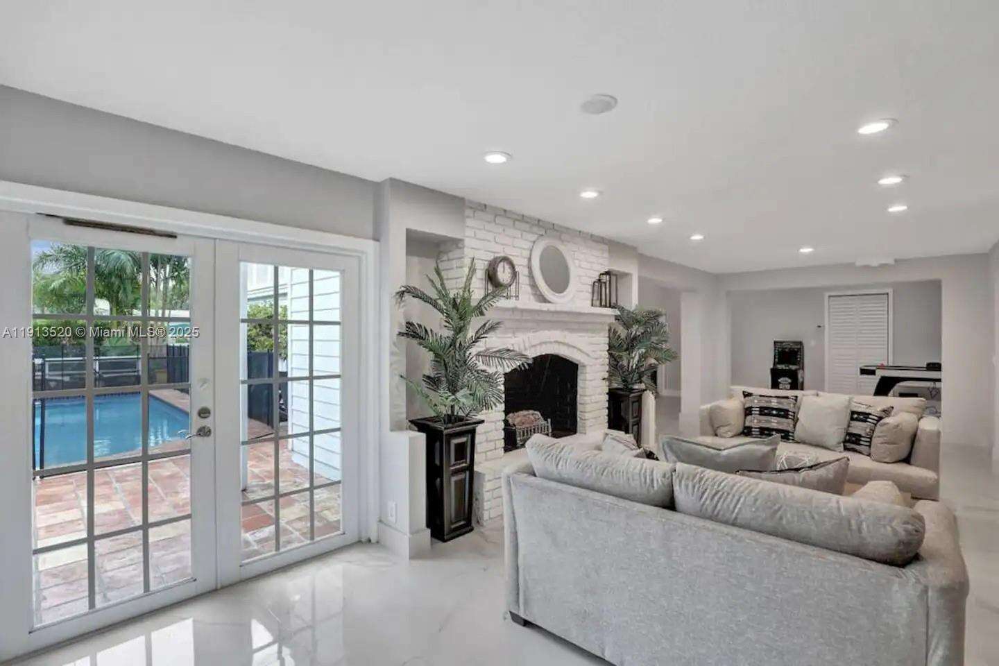 1025 Southlake Dr, Hollywood, FL 33019 | Picture 33