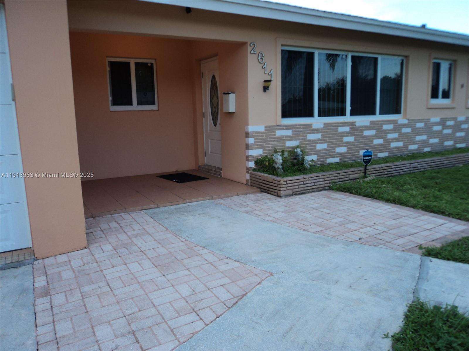2611 Rodman St, Hollywood, FL 33020 | Picture 2