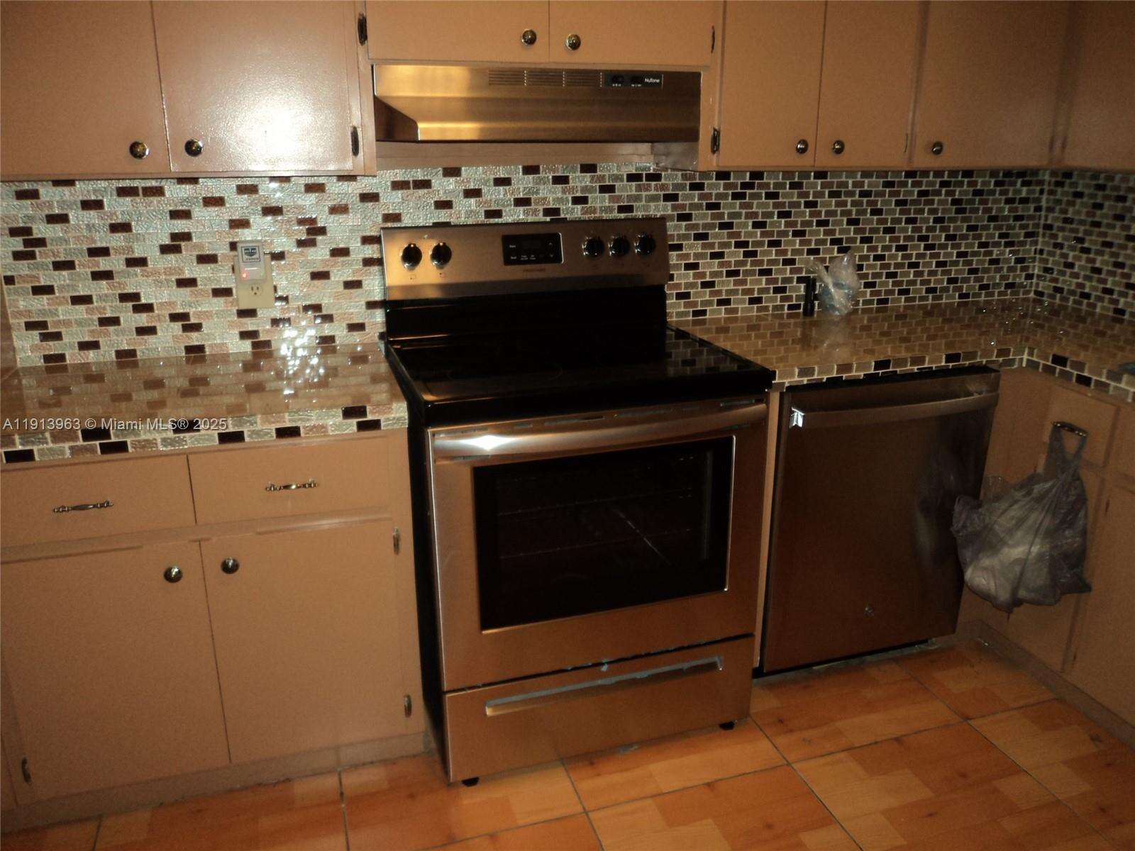 2611 Rodman St, Hollywood, FL 33020 | Picture 12