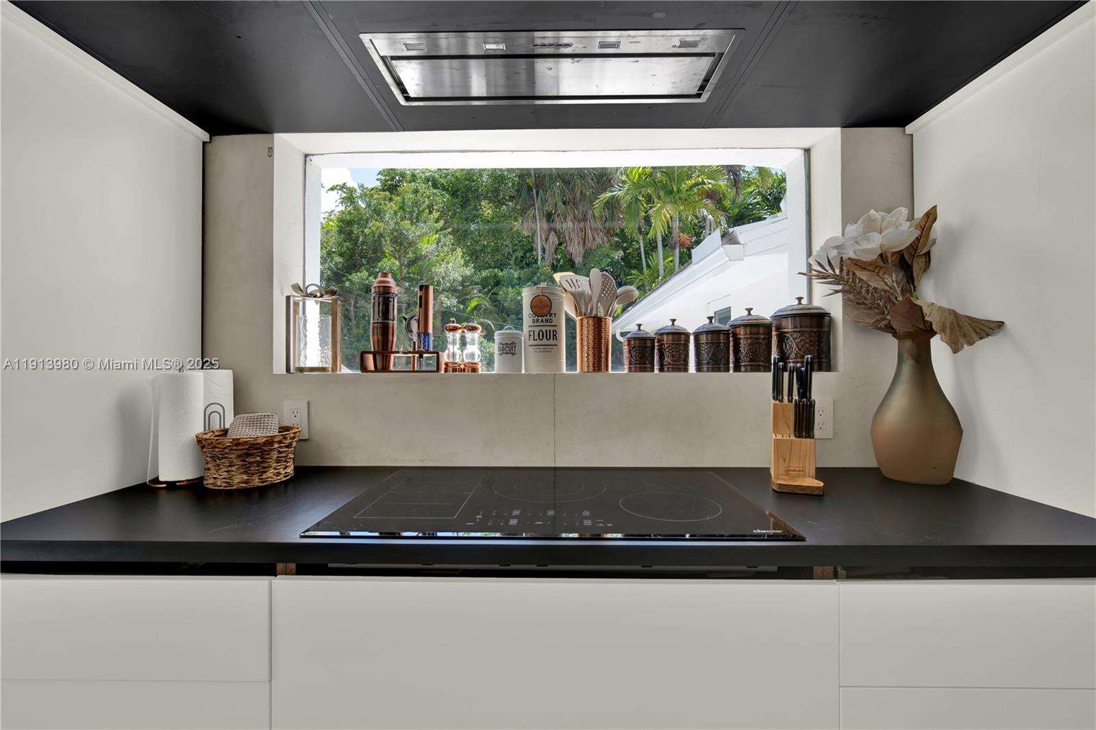 520 Bay Point Rd, Miami, FL 33137 | Picture 20