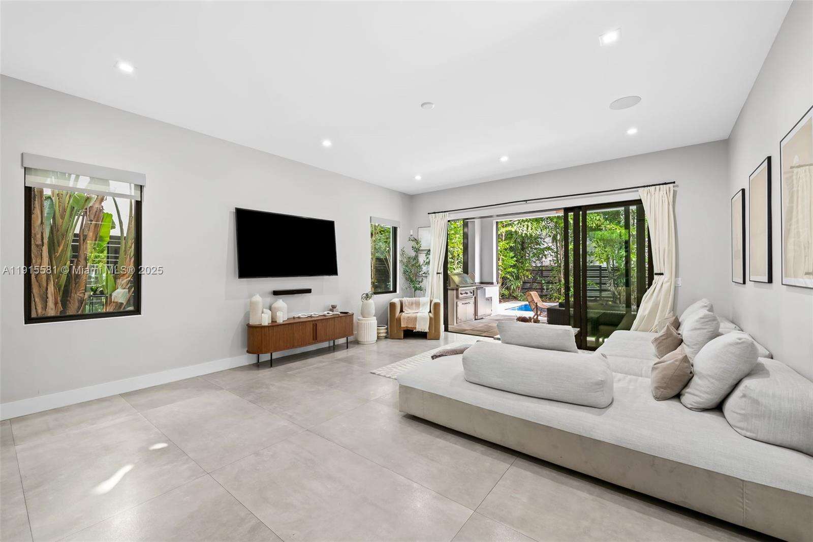 624 Victoria Park Rd, Fort Lauderdale, FL 33304 | Picture 19