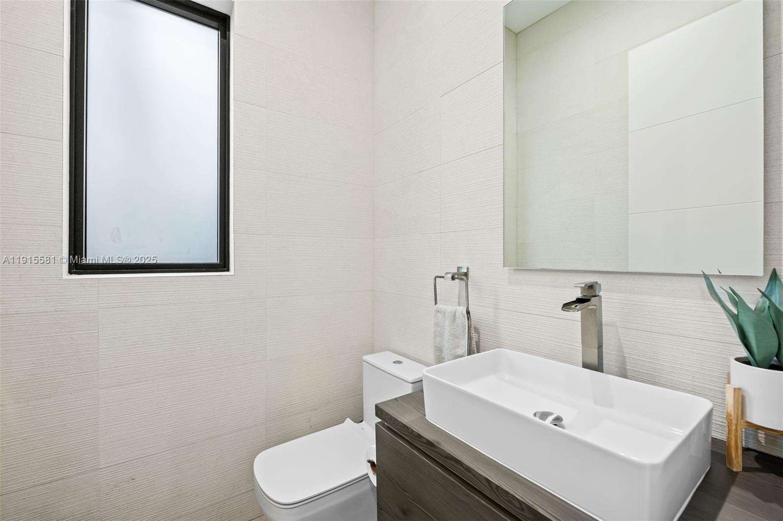 624 Victoria Park Rd, Fort Lauderdale, FL 33304 | Picture 35