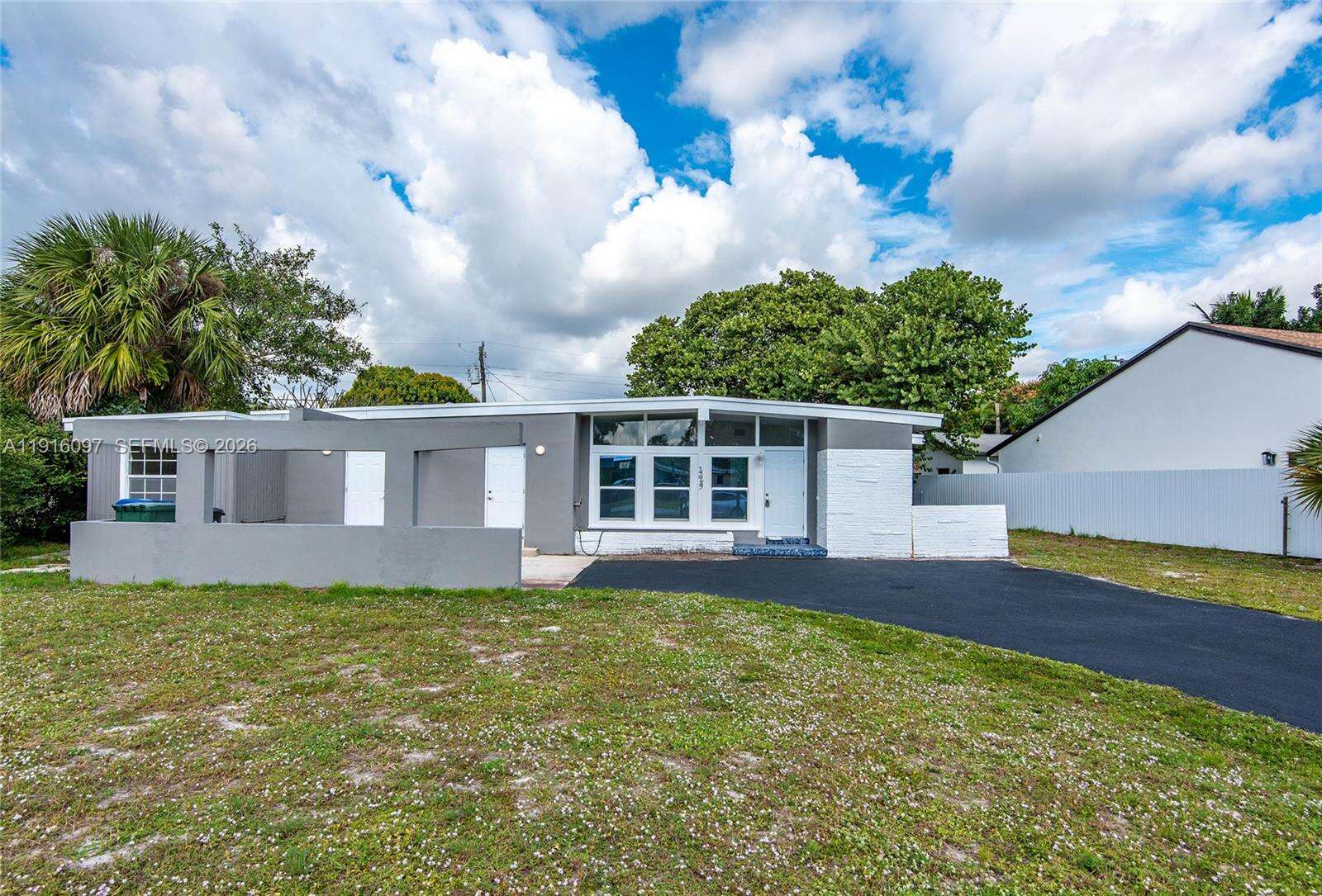 429 Evanston Cir, Fort Lauderdale, FL 33312 | Picture 2