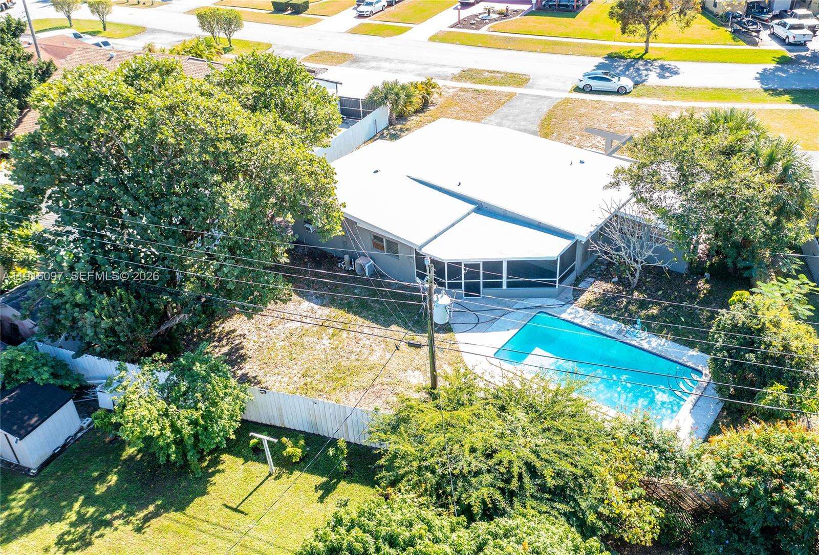 429 Evanston Cir, Fort Lauderdale, FL 33312 | Picture 3