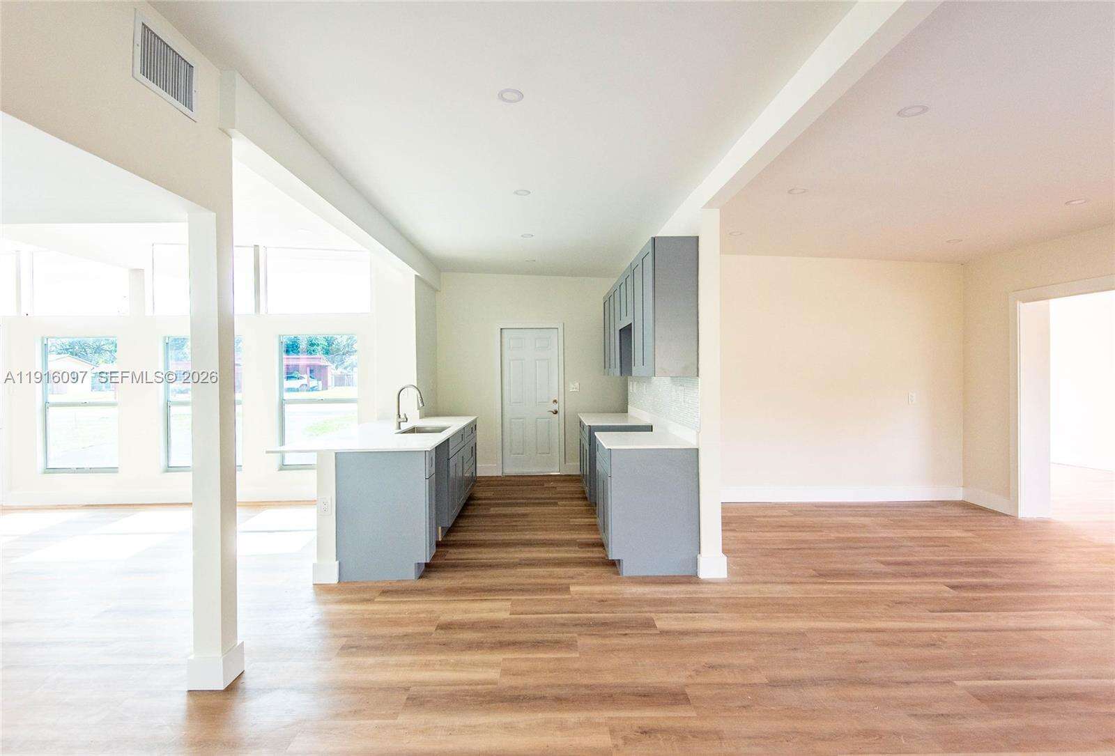 429 Evanston Cir, Fort Lauderdale, FL 33312 | Picture 8