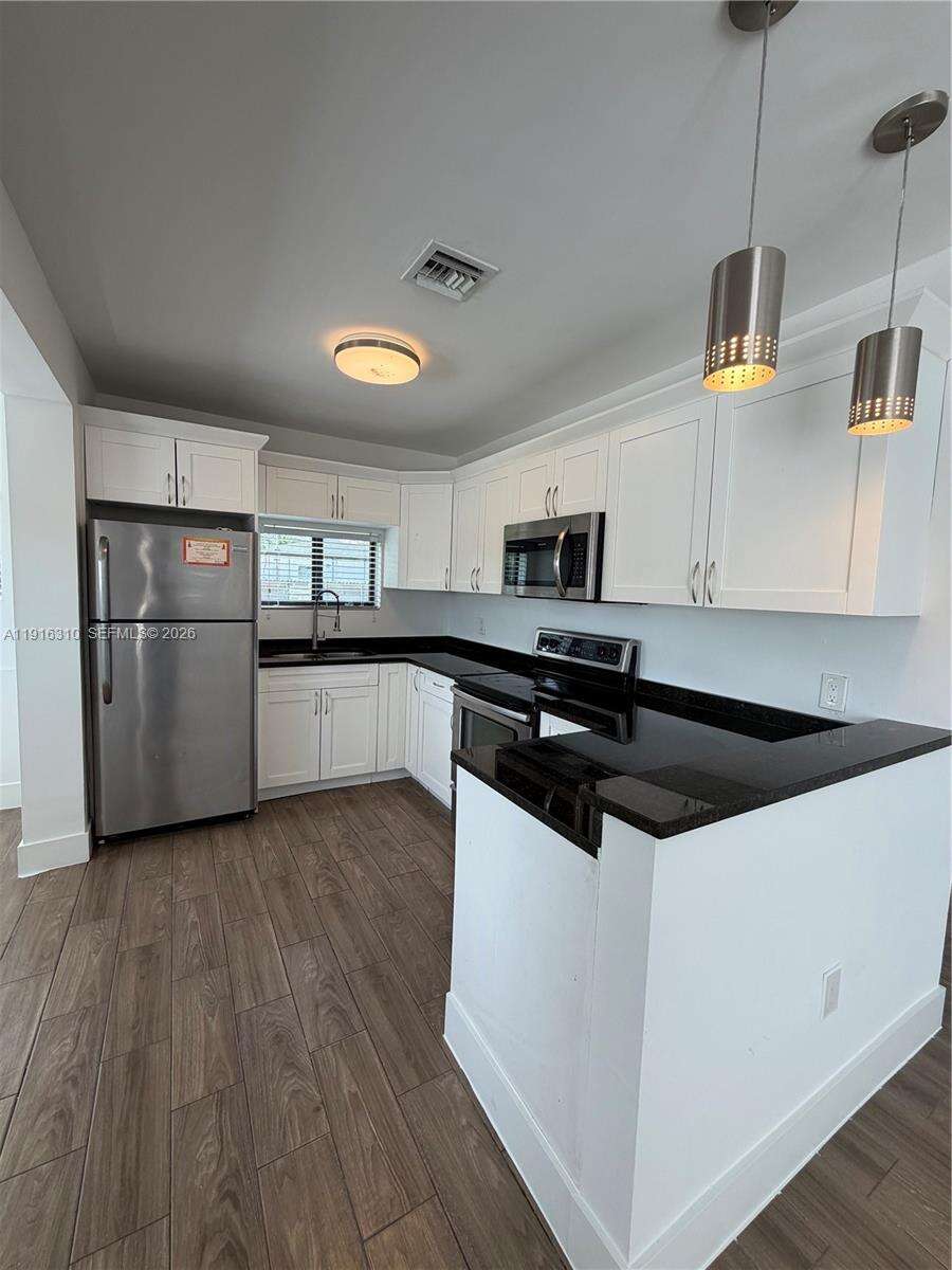107 Pembroke Rd, Hallandale Beach, FL 33009 - For Sale photo 12