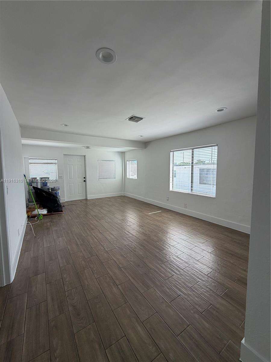 107 Pembroke Rd, Hallandale Beach, FL 33009 - For Sale photo 16