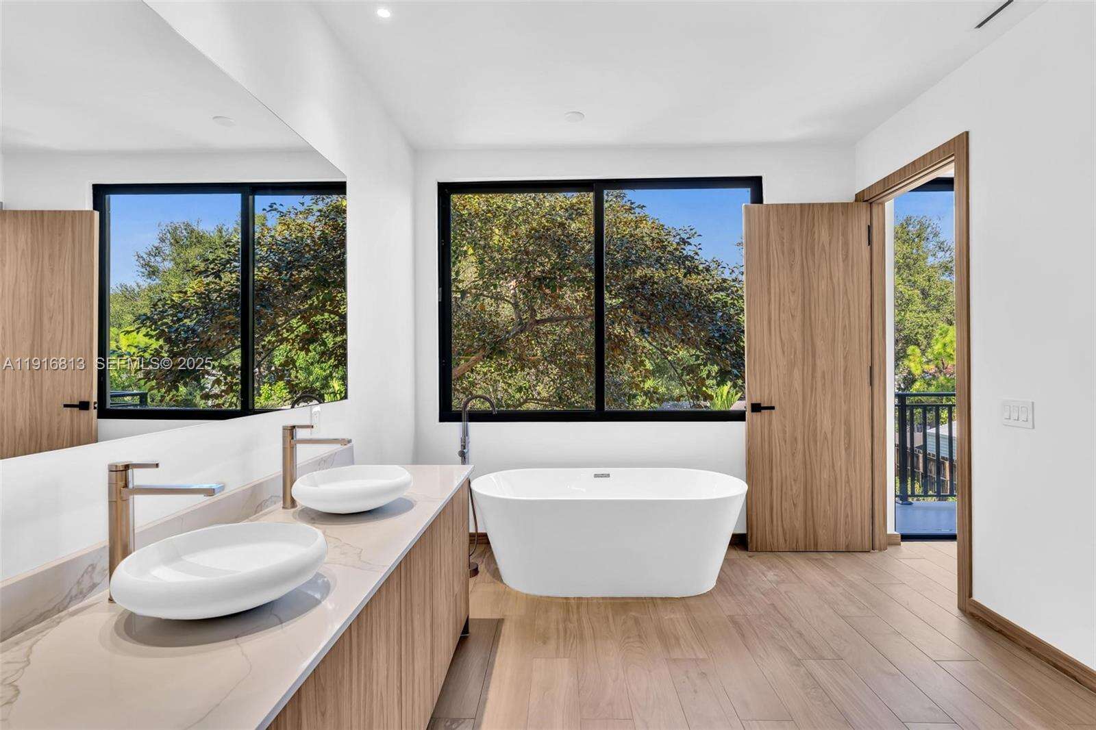 2175 25th St, Miami, FL 33133 | Picture 59