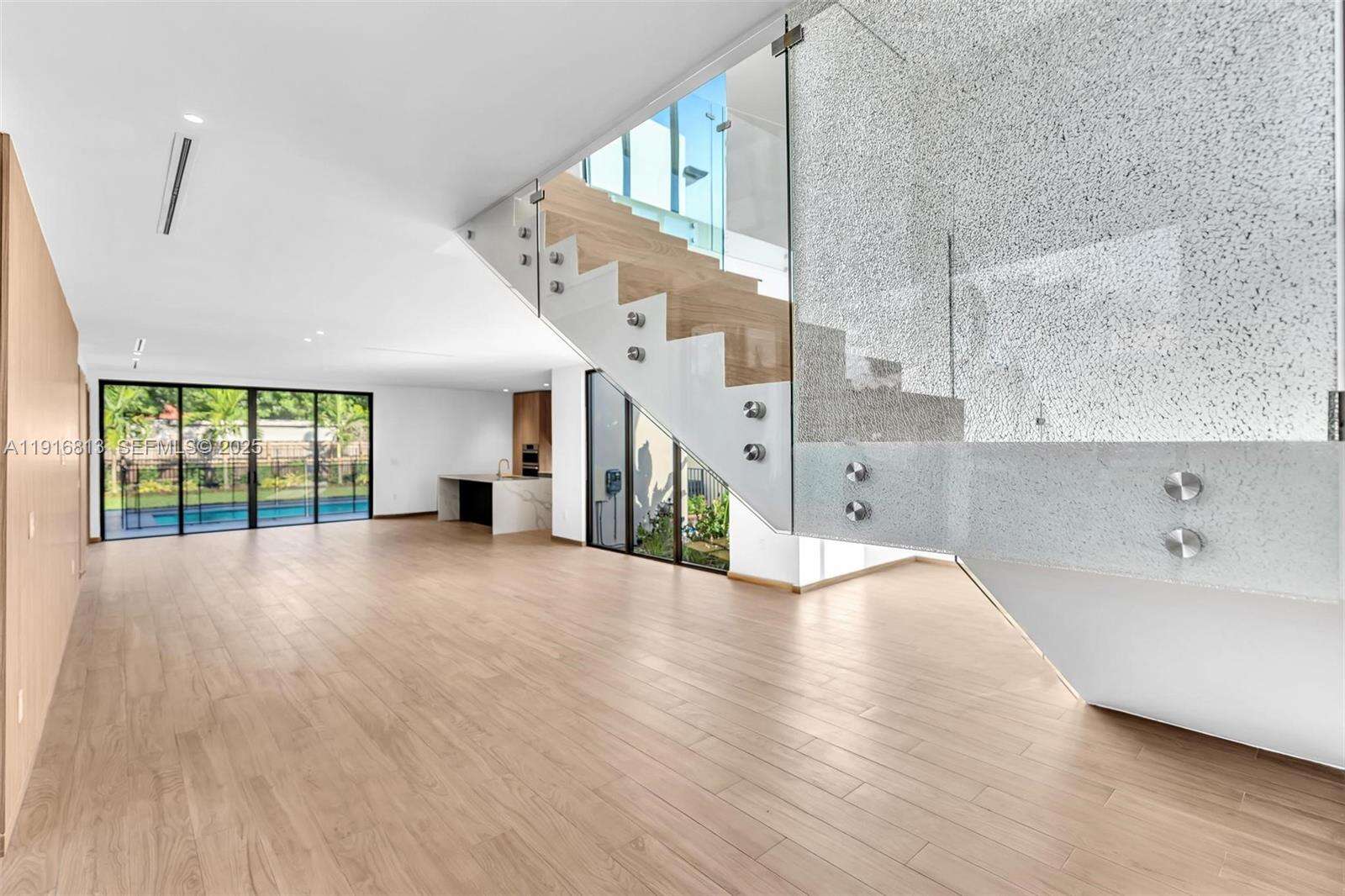 2175 25th St, Miami, FL 33133 | Picture 8