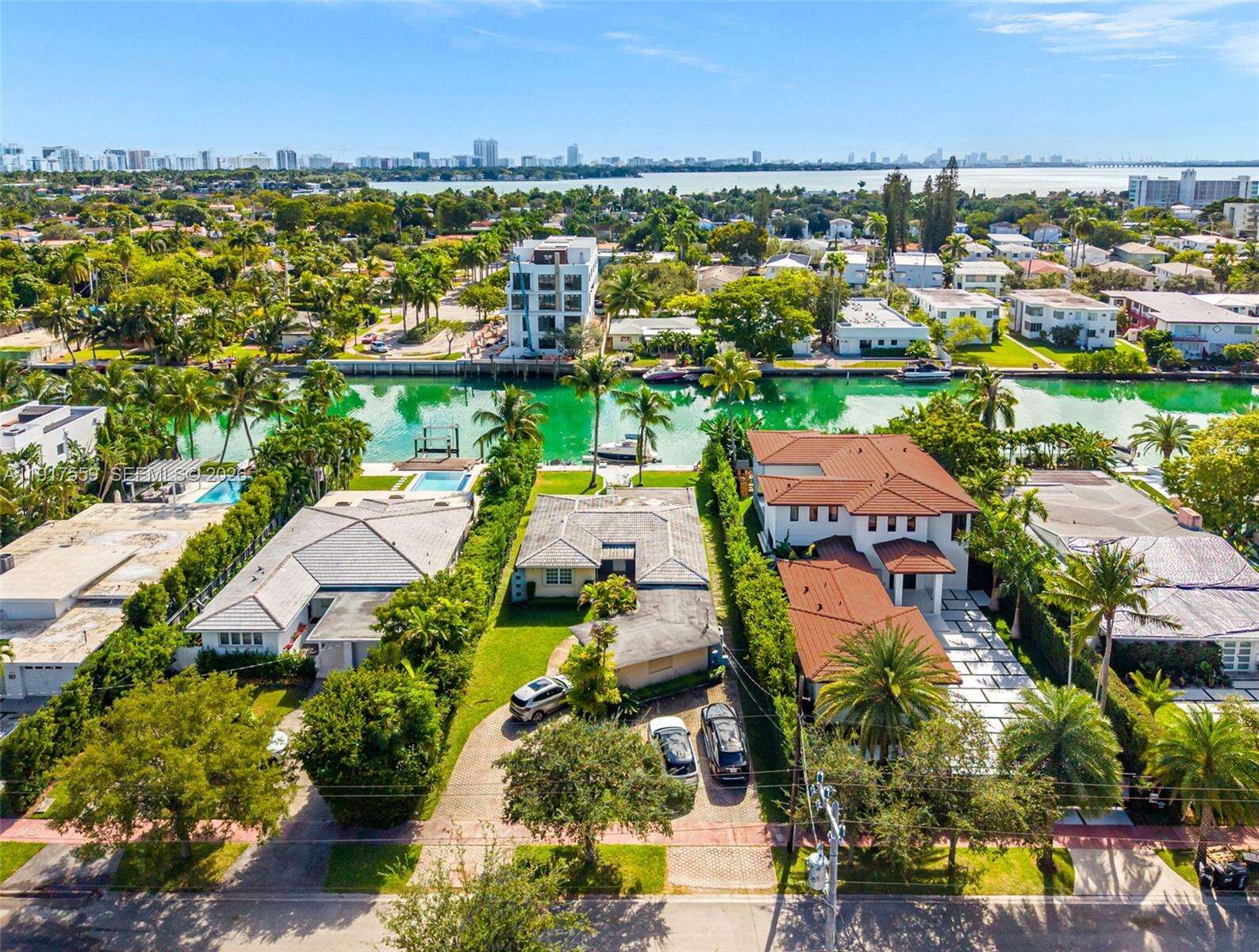 700 Shore Dr, Miami Beach, FL 33141 | Picture 35