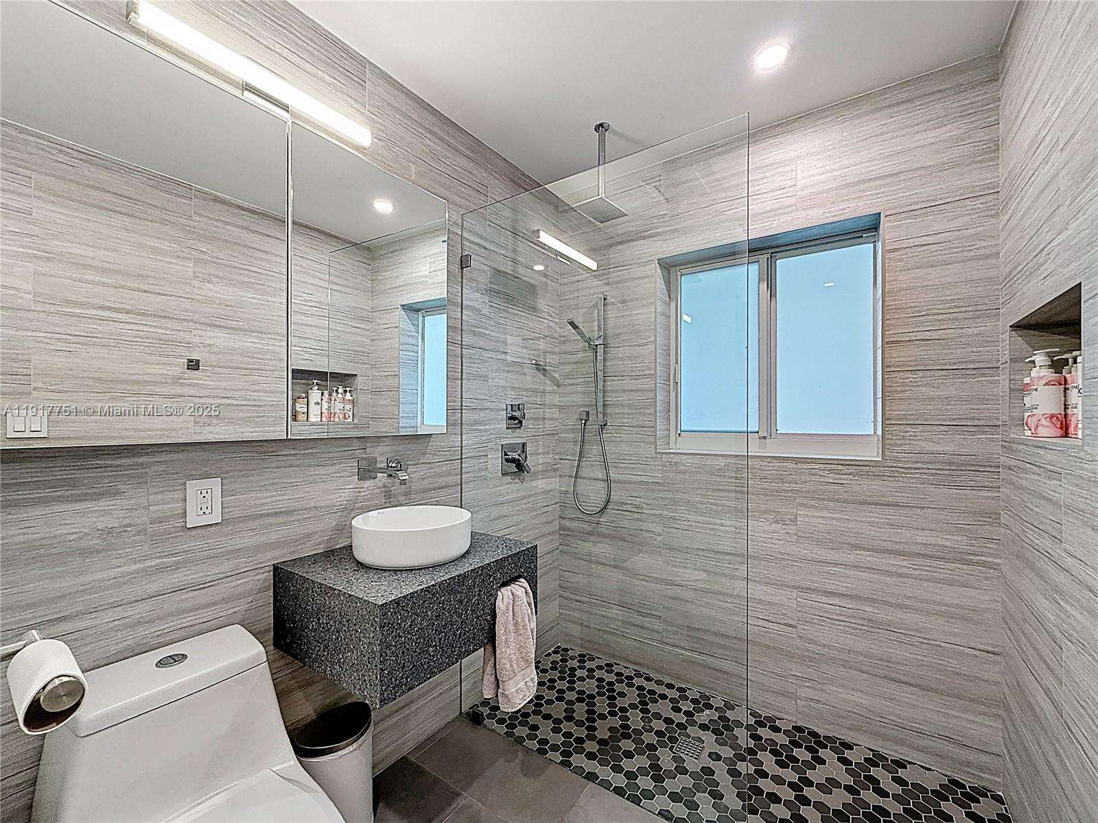 1031 16th Ave, Hollywood, FL 33020 | Picture 21