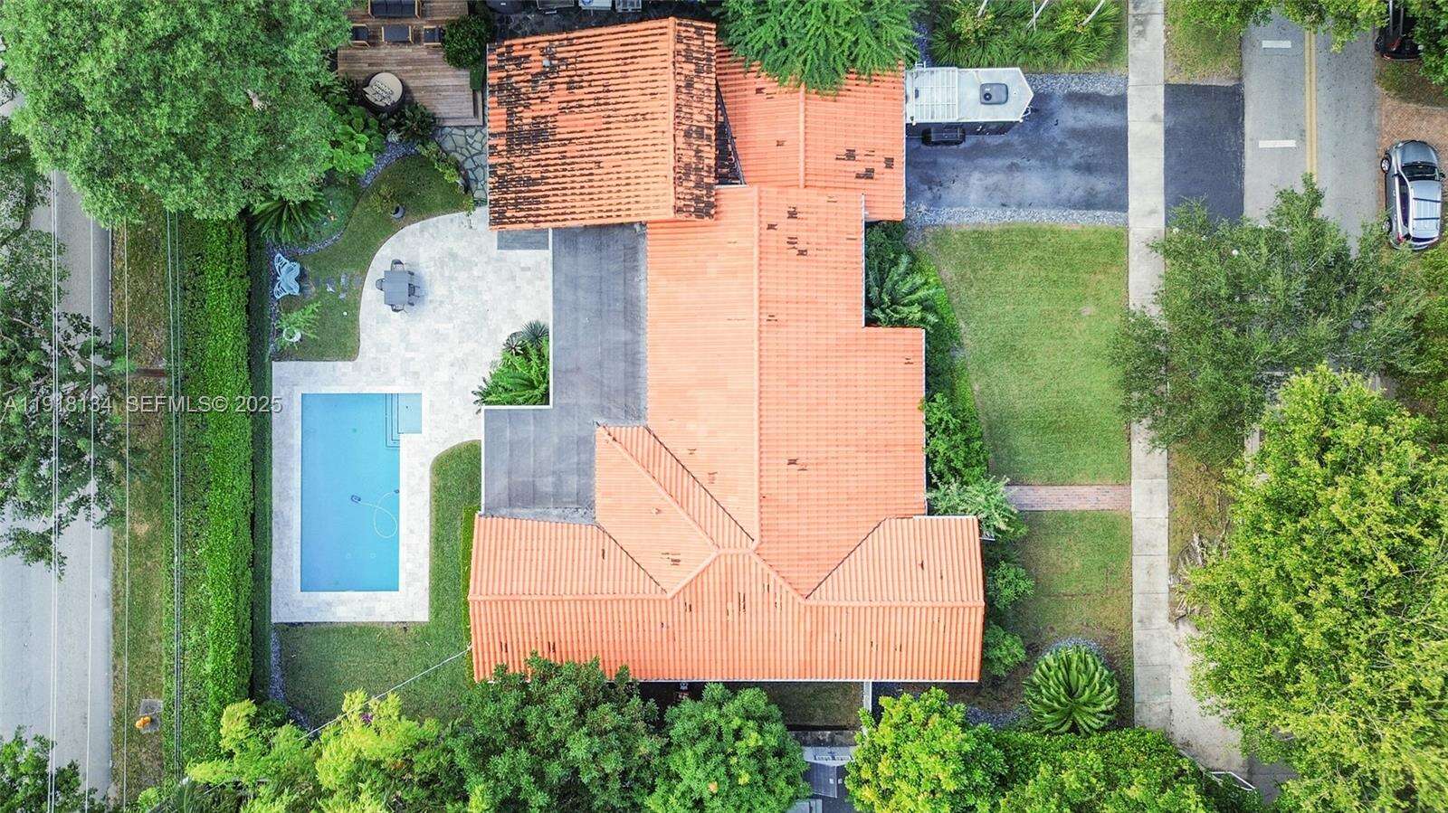 259 Shore Dr, Miami, FL 33133 | Picture 38