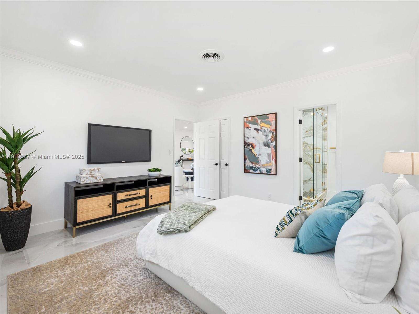 2764 35th St, Fort Lauderdale, FL 33306 | Picture 6