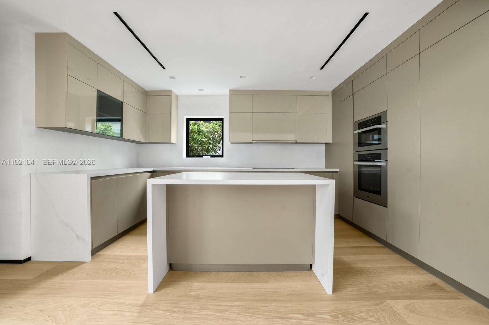 1520 22nd St, Miami Beach, FL 33140 | Picture 4