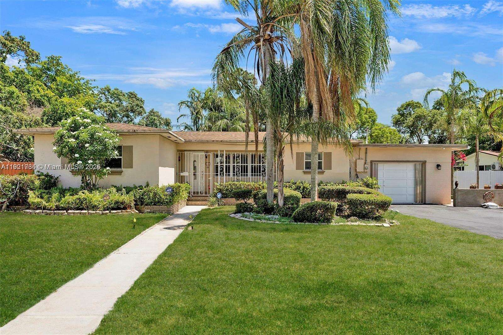 23 8th St, Hallandale Beach, FL 33009 | Picture 2