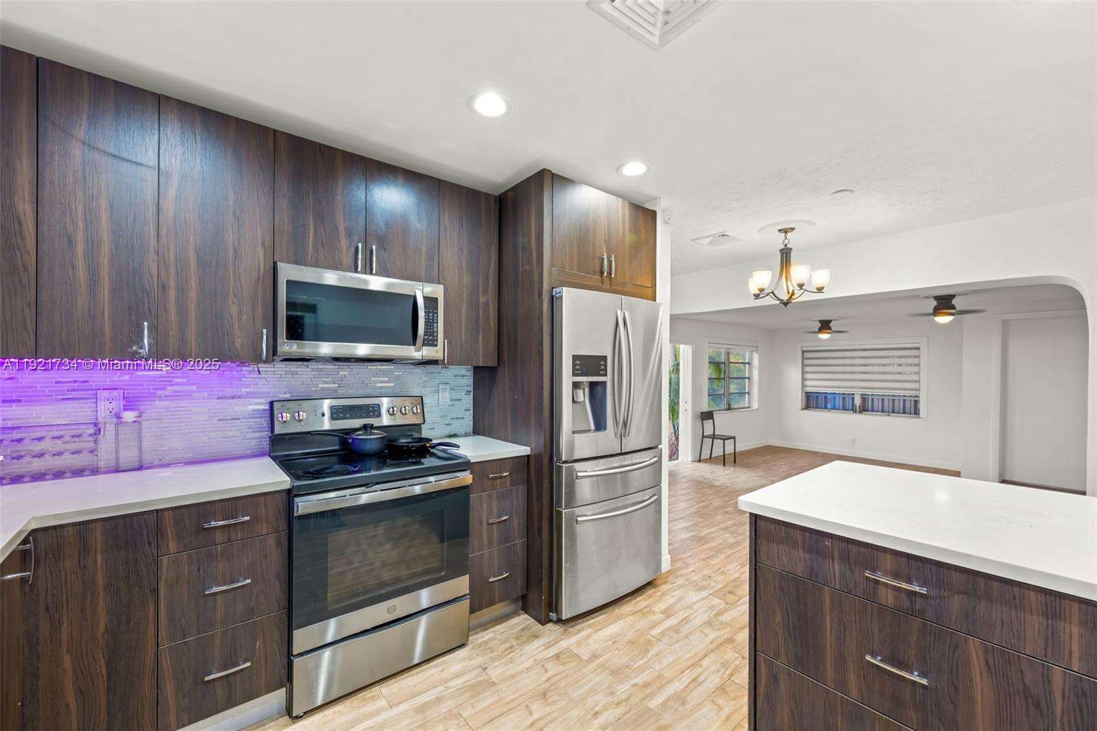 23 8th St, Hallandale Beach, FL 33009 | Picture 8