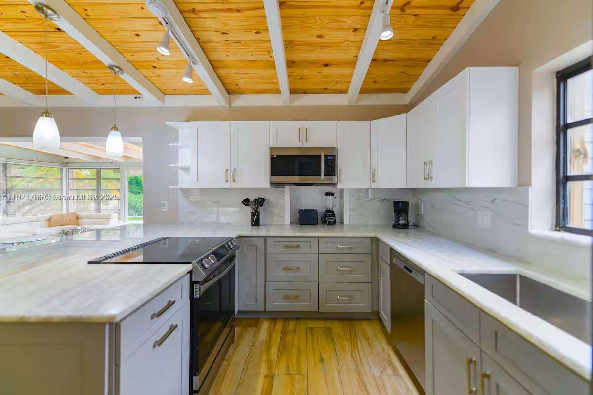 2443 Tortugas Ln, Fort Lauderdale, FL 33312 | Picture 9