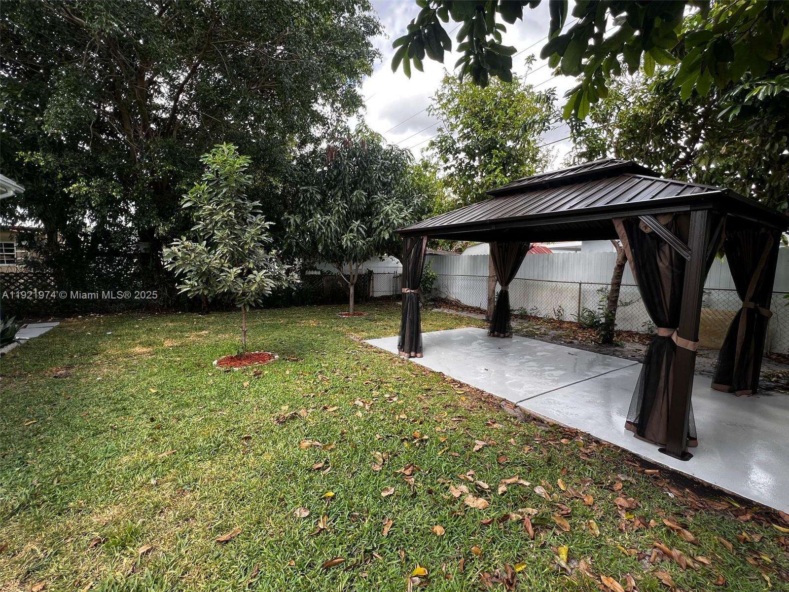 6761 Sheridan St, Hollywood, FL 33024 - For Sale photo 2