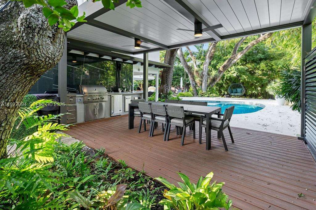 4095 Battersea Rd, Miami, FL 33133 - For Sale photo 3