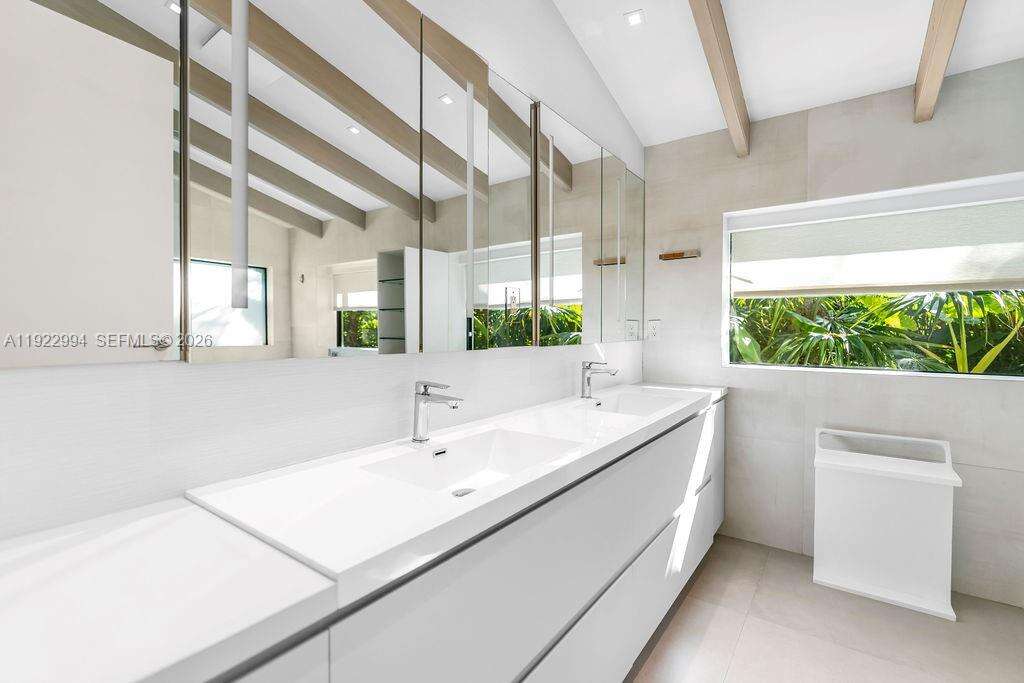 4095 Battersea Rd, Miami, FL 33133 - For Sale photo 31