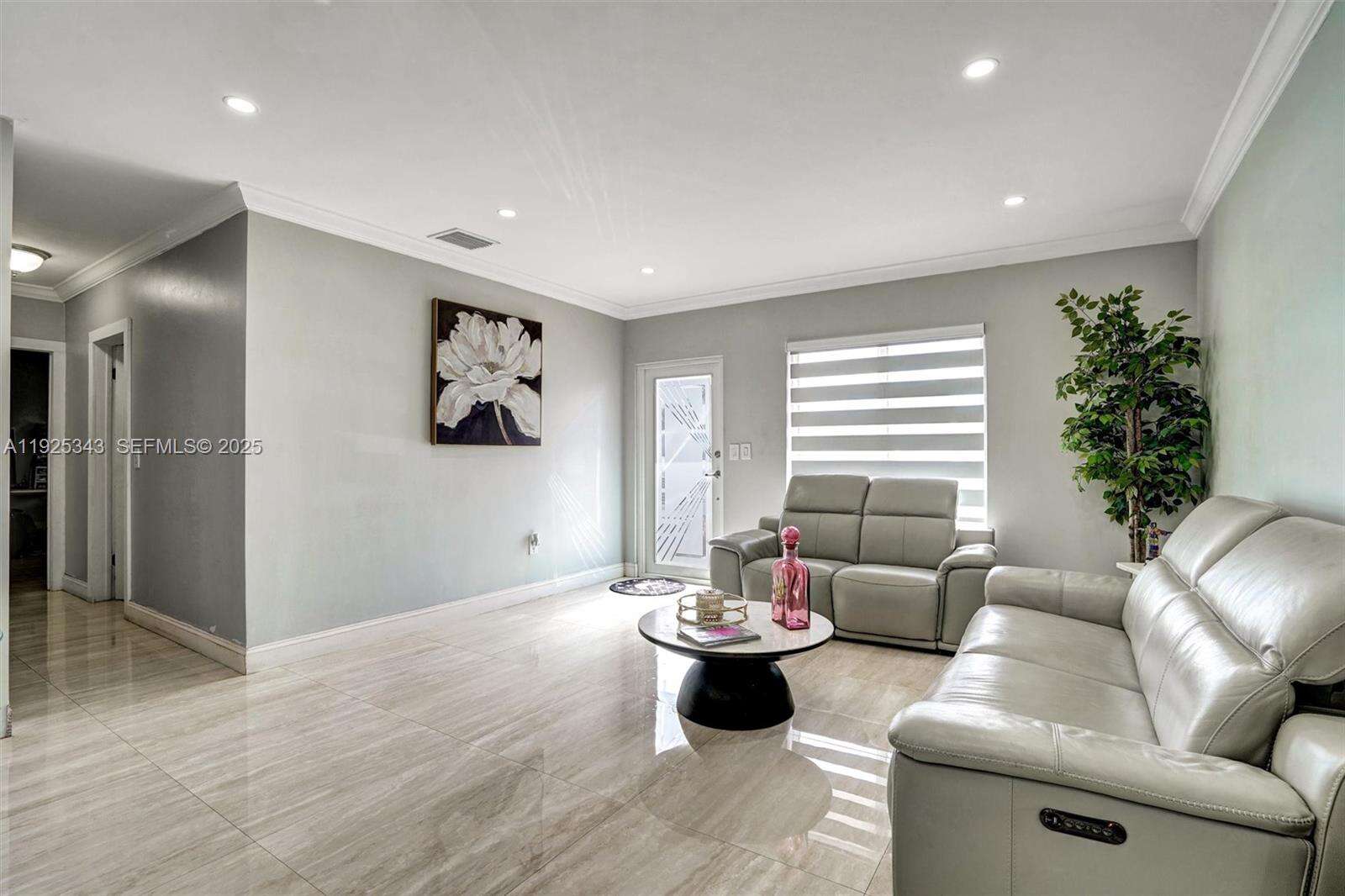 631 53rd St, Hialeah, FL 33013 | Picture 2