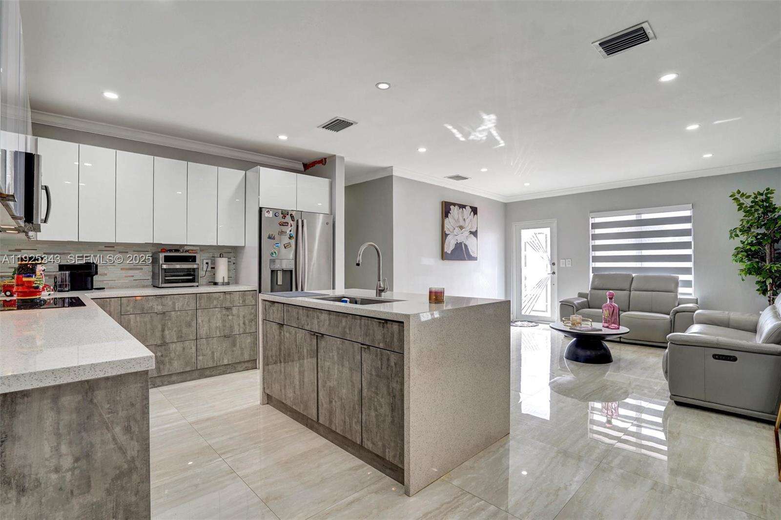 631 53rd St, Hialeah, FL 33013 | Picture 4