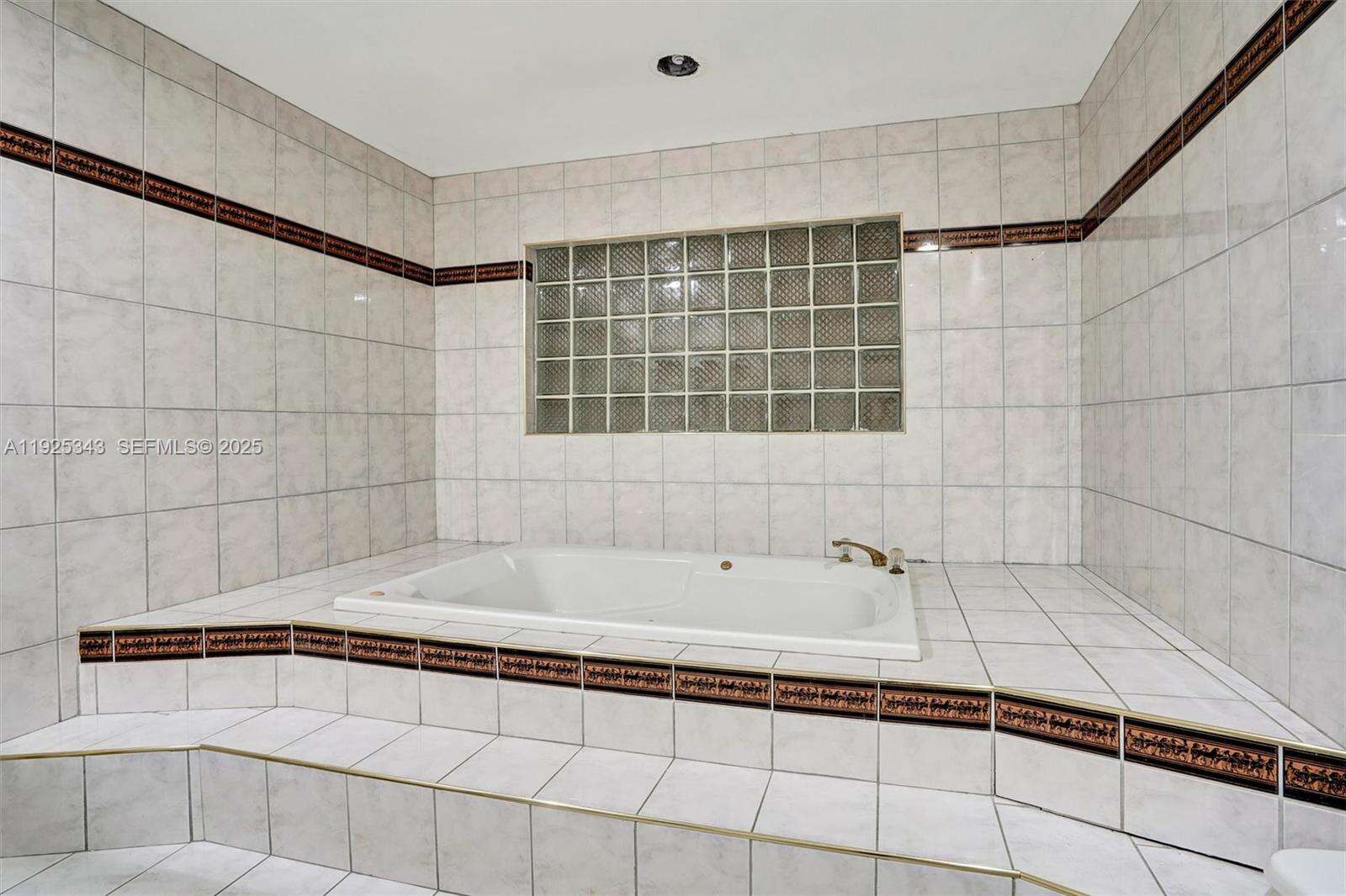 631 53rd St, Hialeah, FL 33013 | Picture 8