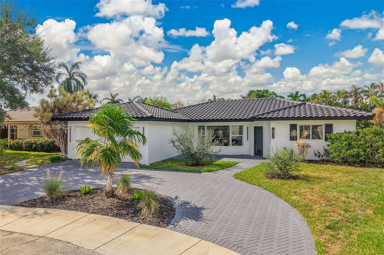 1830 65th Ct, Fort Lauderdale, FL 33308 | Picture 2