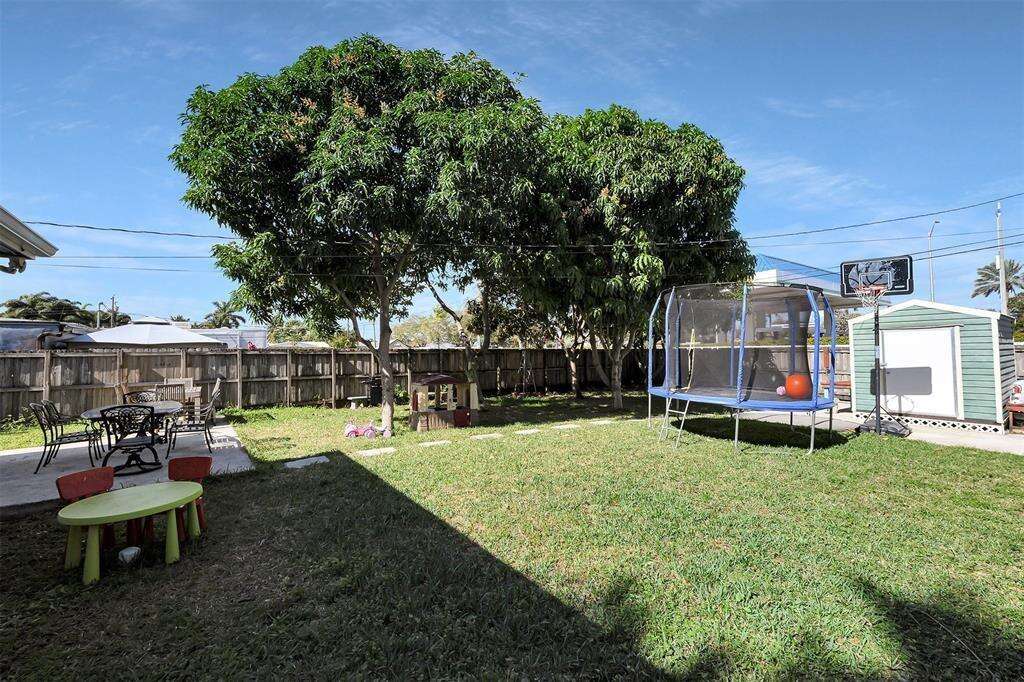 2535 Sherman, Hollywood, FL 33020 - For Sale photo 13