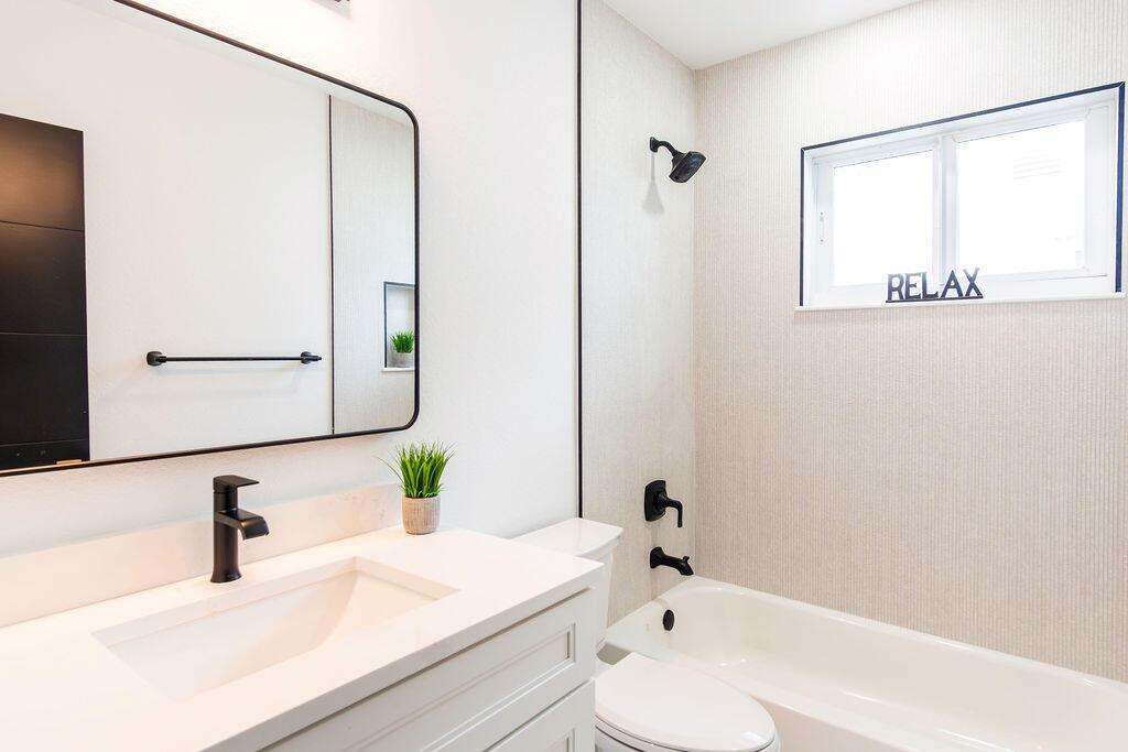 6370 Plunkett, Hollywood, FL 33023 - For Sale photo 15