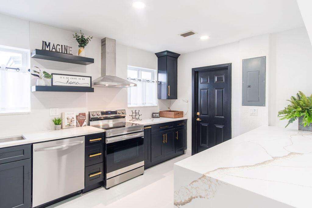 6370 Plunkett, Hollywood, FL 33023 - For Sale photo 3