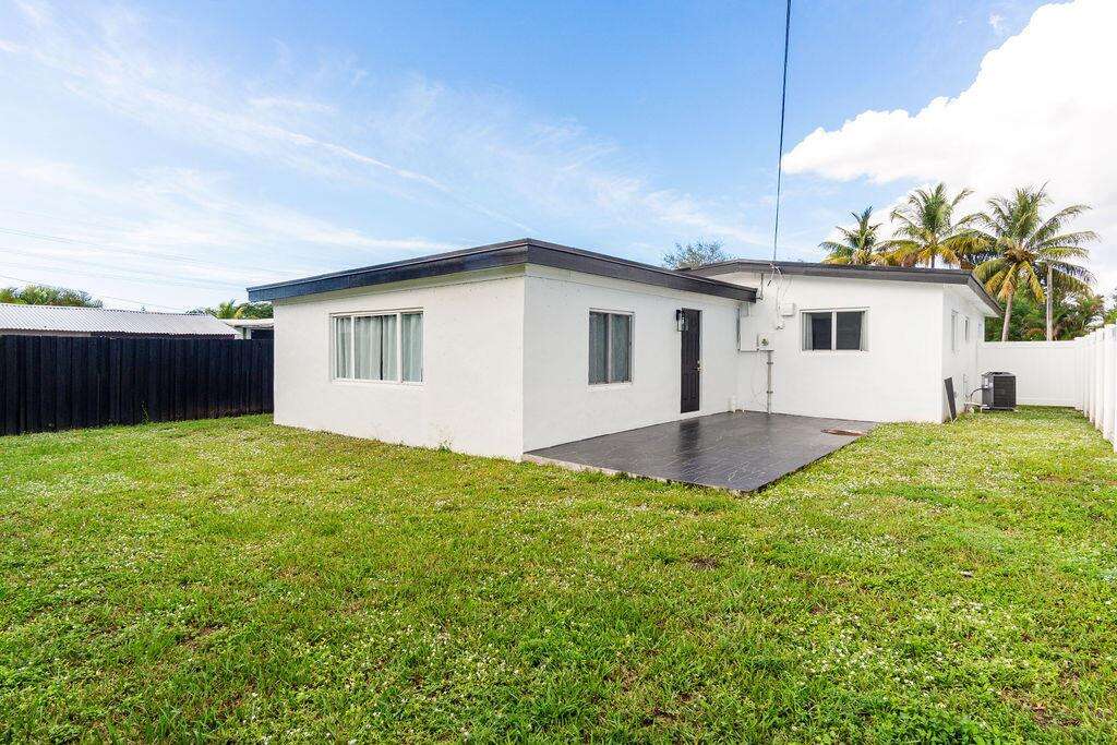 6370 Plunkett, Hollywood, FL 33023 - For Sale photo 37