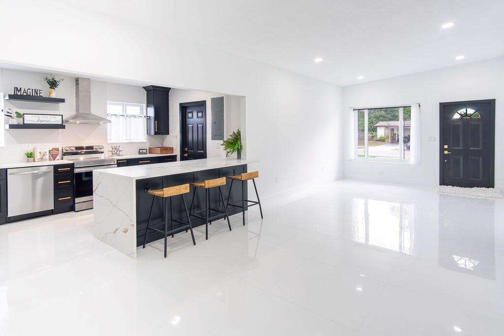 6370 Plunkett, Hollywood, FL 33023 - For Sale photo 7