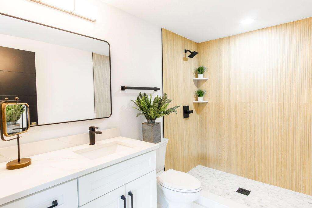 6370 Plunkett, Hollywood, FL 33023 - For Sale photo 8