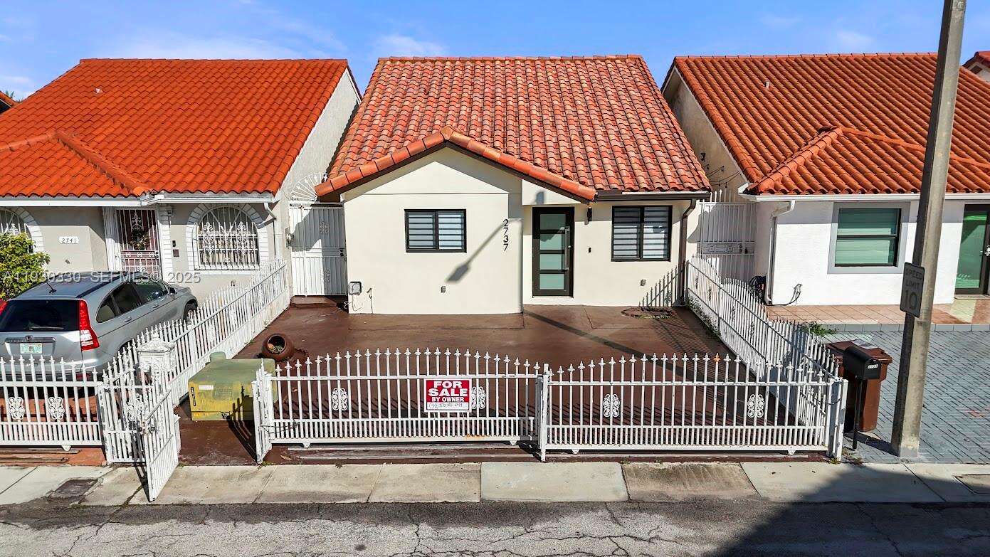 2737 55th Pl, Hialeah, FL 33016 | Picture 1