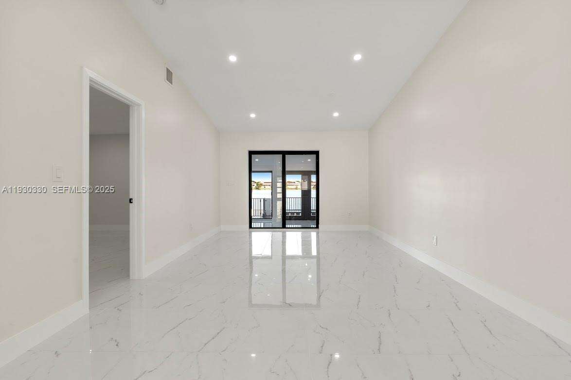 2737 55th Pl, Hialeah, FL 33016 | Picture 12