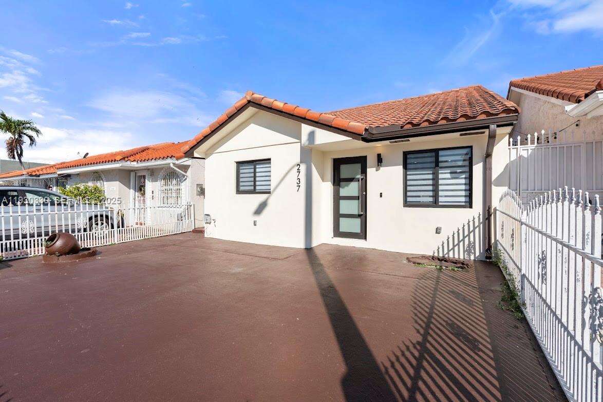 2737 55th Pl, Hialeah, FL 33016 | Picture 44