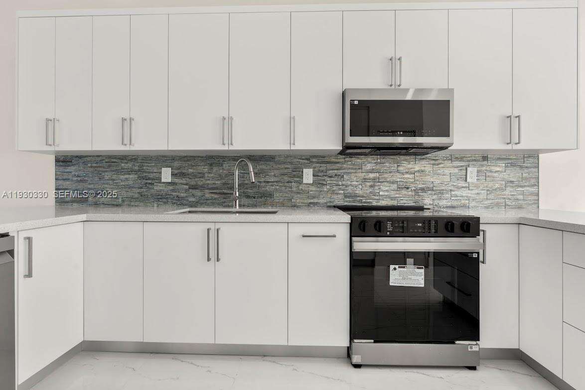 2737 55th Pl, Hialeah, FL 33016 | Picture 10