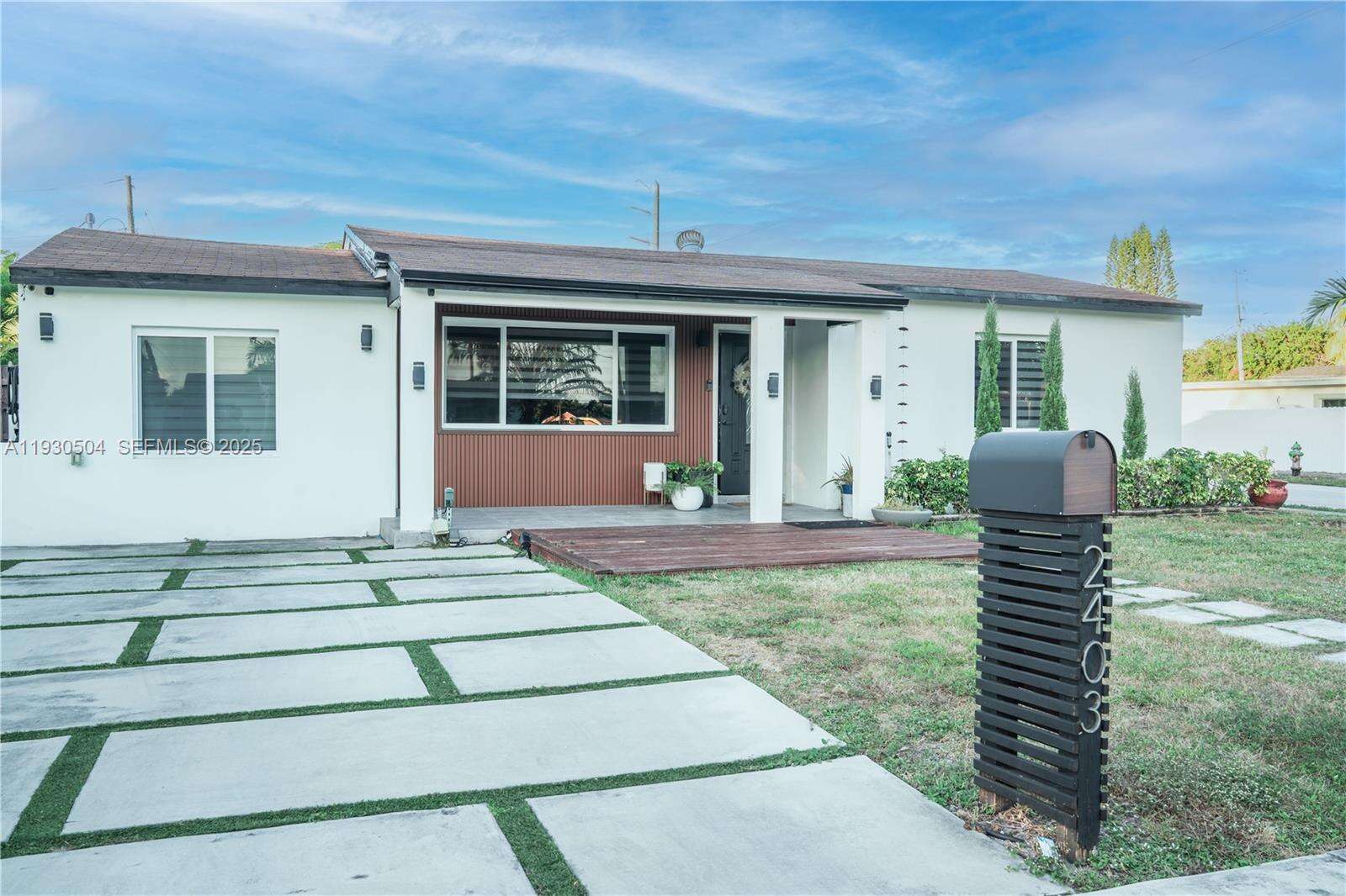 2403 Rodman St, Hollywood, FL 33020 | Picture 3